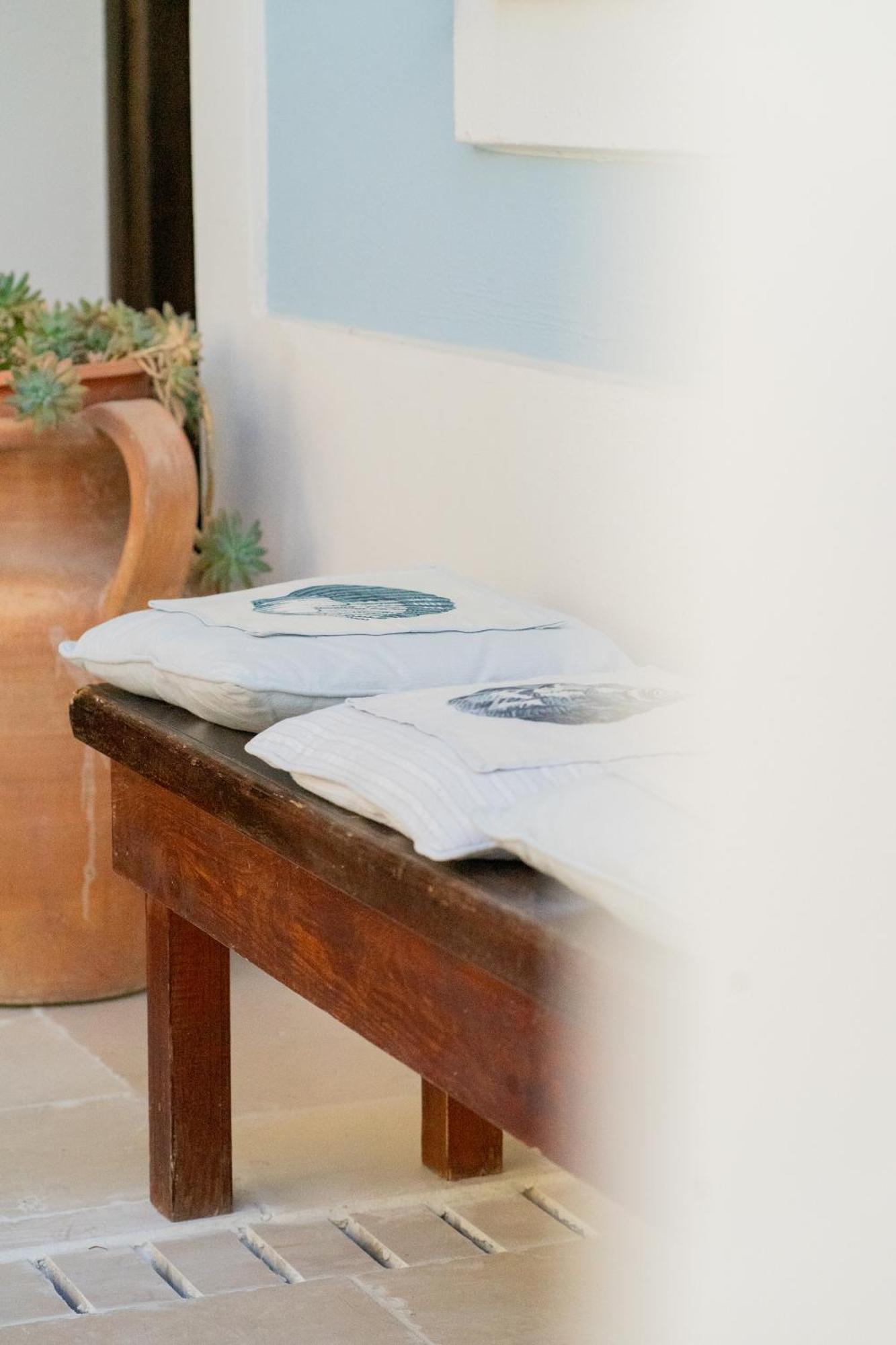 פונזה Villa Acacia מראה חיצוני תמונה