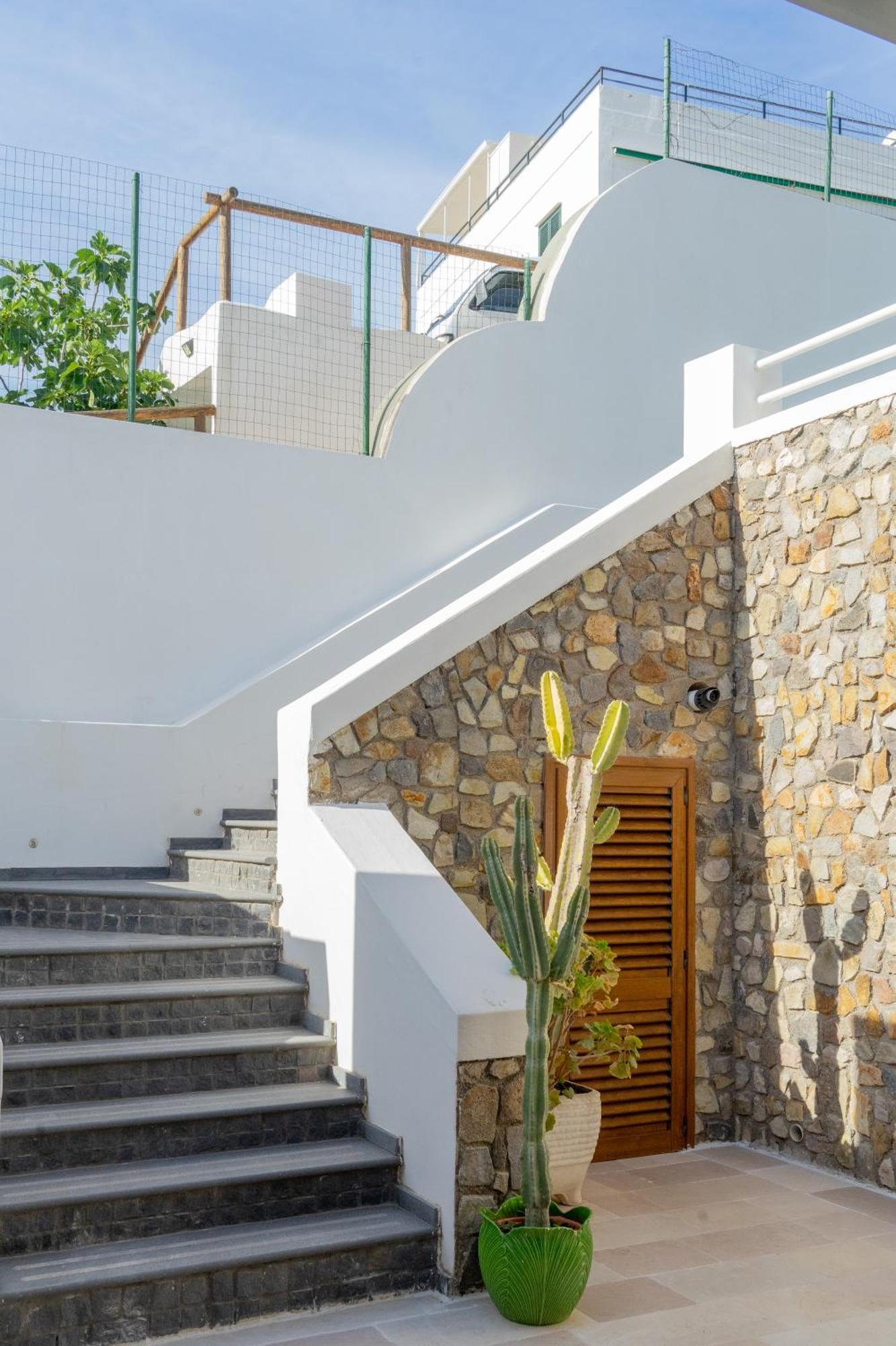 פונזה Villa Acacia מראה חיצוני תמונה