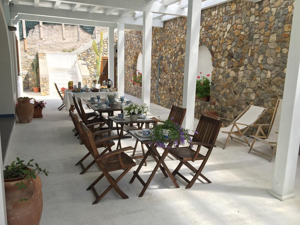 פונזה Villa Acacia מראה חיצוני תמונה